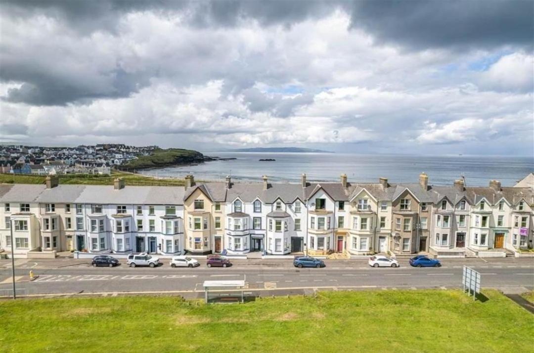 1 Dunluce Park - Portrush By The Sea公寓 外观 照片