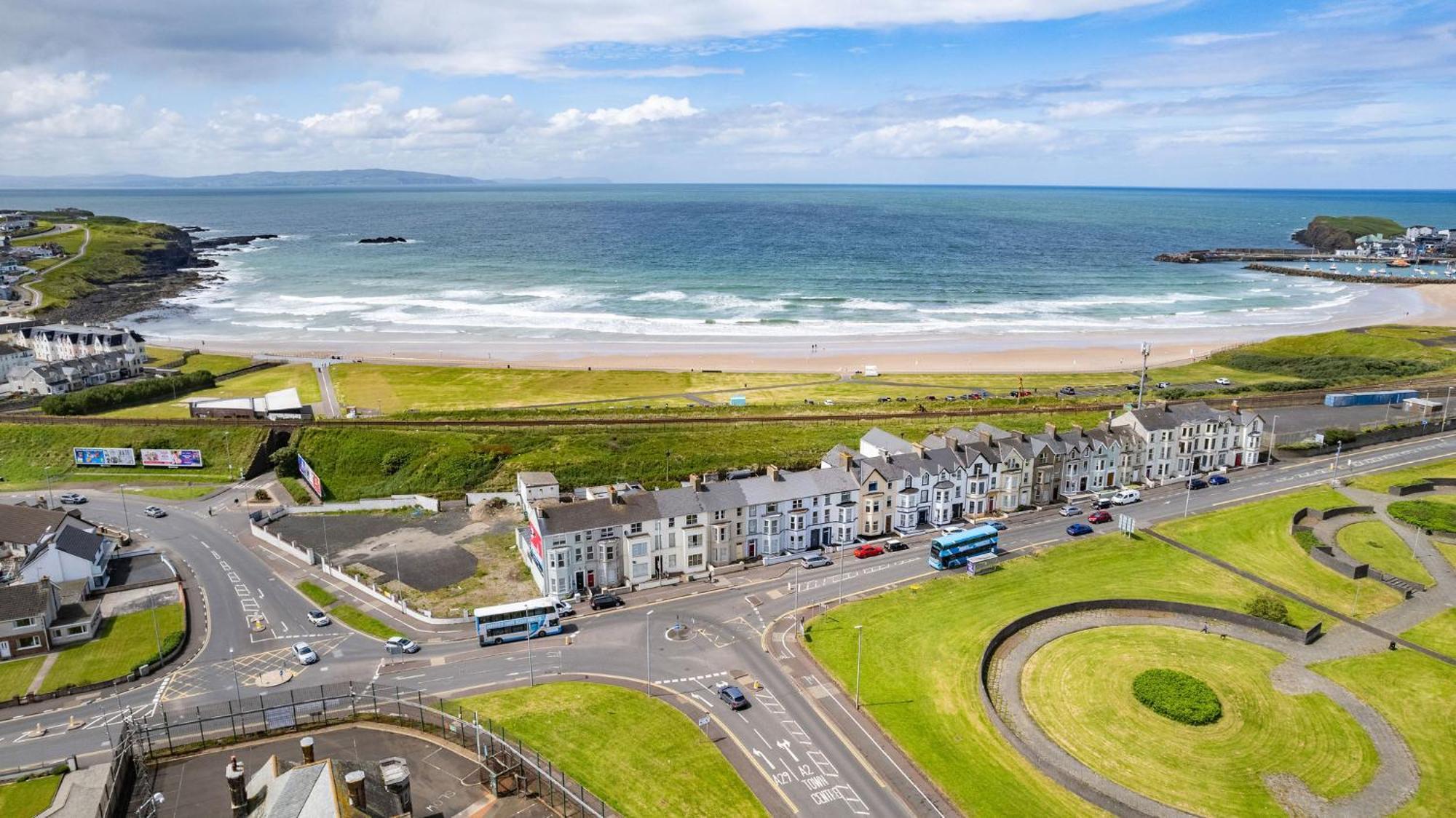 1 Dunluce Park - Portrush By The Sea公寓 外观 照片